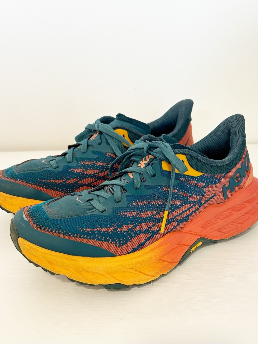 HOKA ONE ONE Speedgoat running shoes blue and coral - Picture 2 of 10